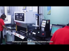 تخته سفید با صفحه لمسی روی دیوار